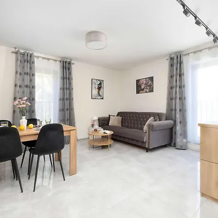 Przytulny Blisko Plazy Z Parkingiem By Renters